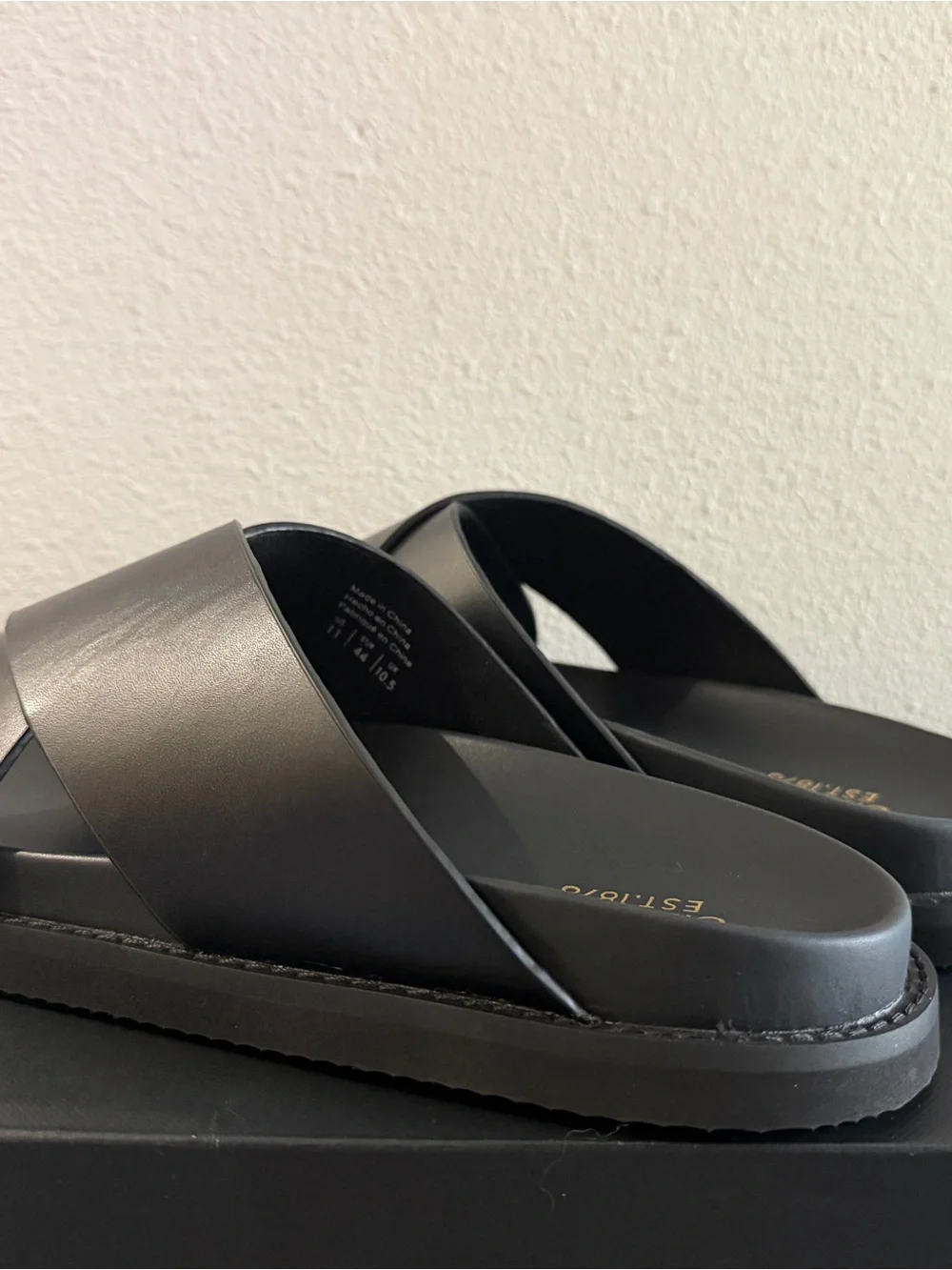 G.H. Bass & Co. Black Leather Slide Sandals